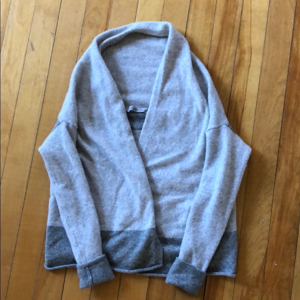 100% Cashmere Athleta Sweater